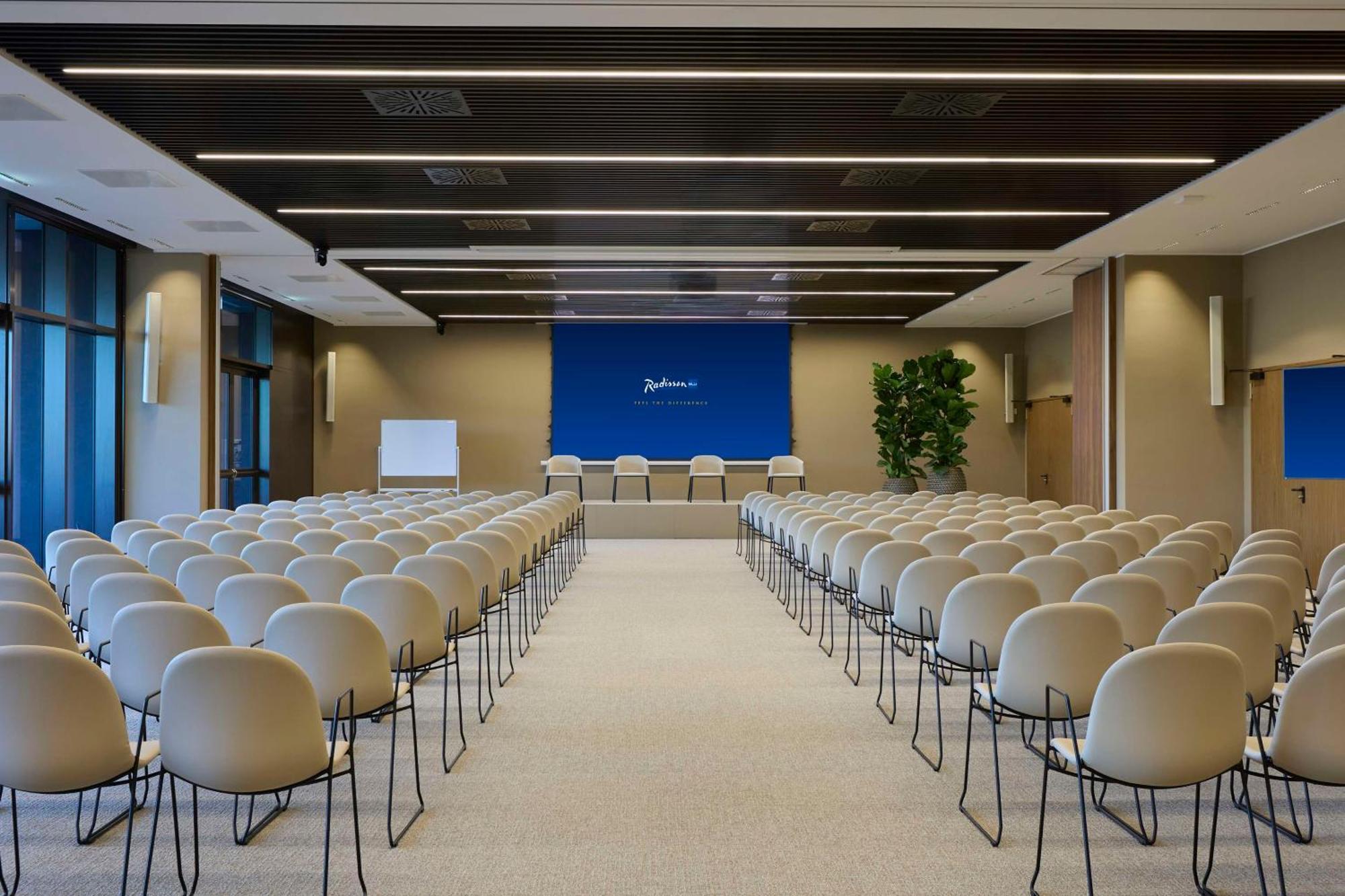 Radisson Blu Hotel, Bergamo Choruslife Dış mekan fotoğraf